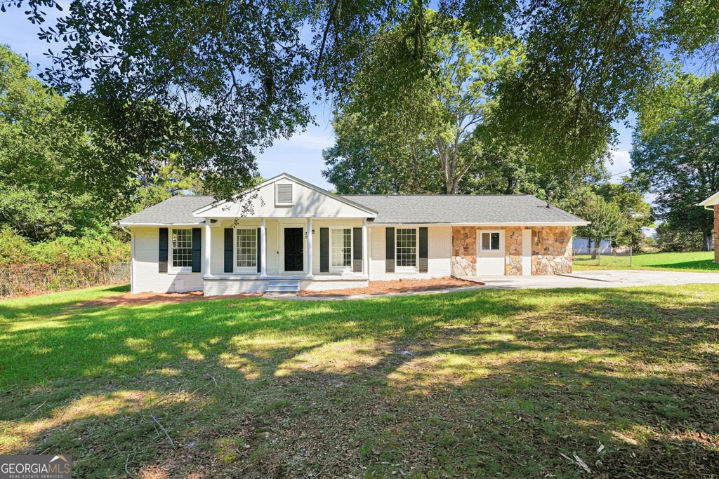 Photo of 30 Roberts Lane, Covington, GA 30014 (MLS # 10853759)