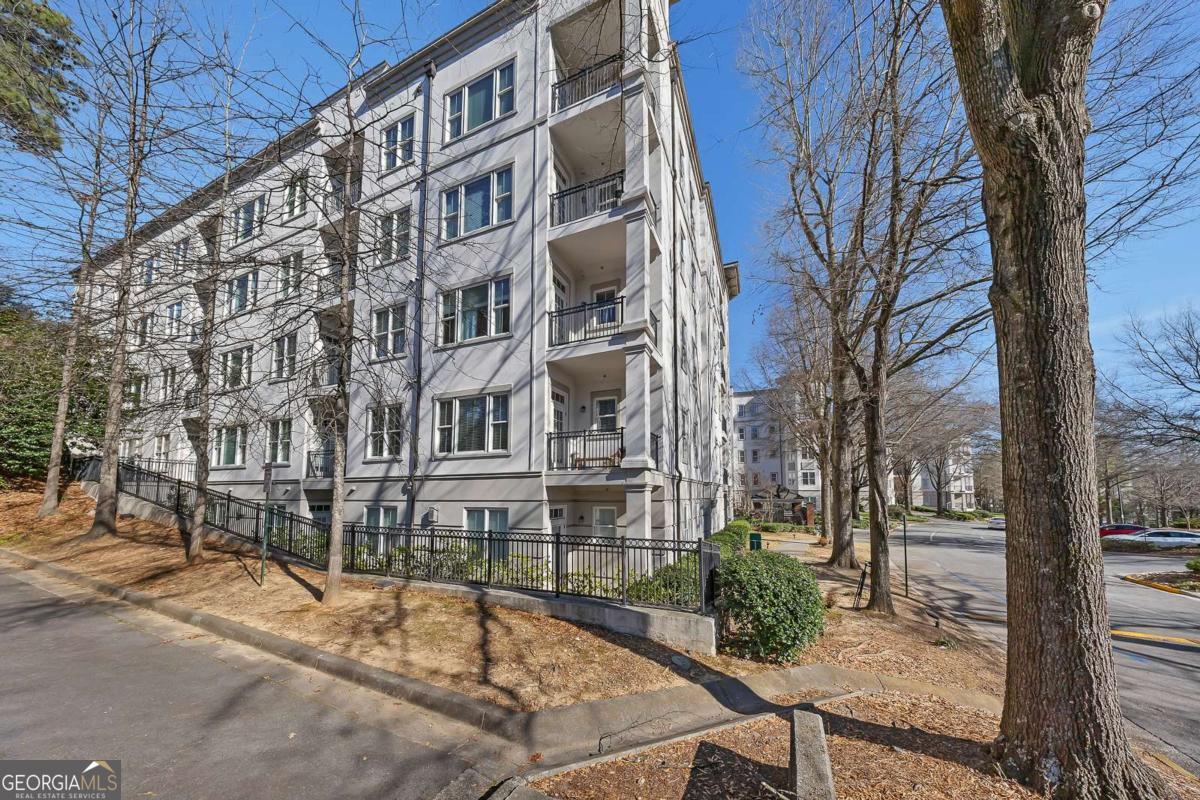 11 Perimeter CTR E 1112