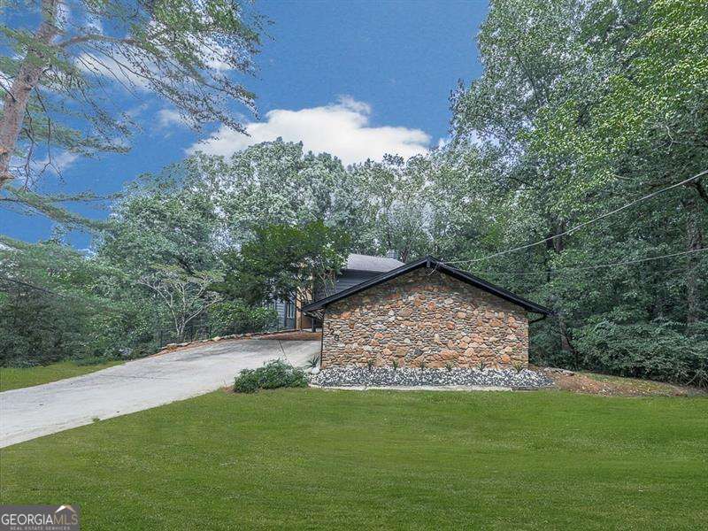 120 Huntcliff PT