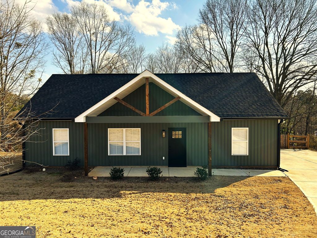 Photo of 143 Addie Jane Lane, Buchanan, GA 30113 (MLS # 10688360)