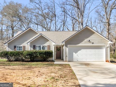 Photo of 479 Lakeshore Drive, Stockbridge, GA 30281 (MLS # 10672228)