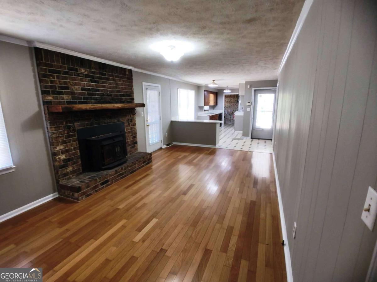 3428 Horseleg Creek RD SW