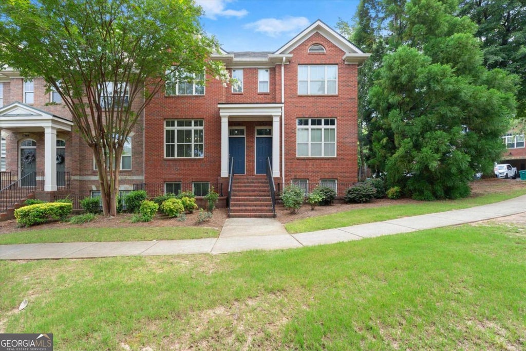 Photo of 10728 Ellicot Way, Alpharetta, GA 30022 (MLS # 10815685)