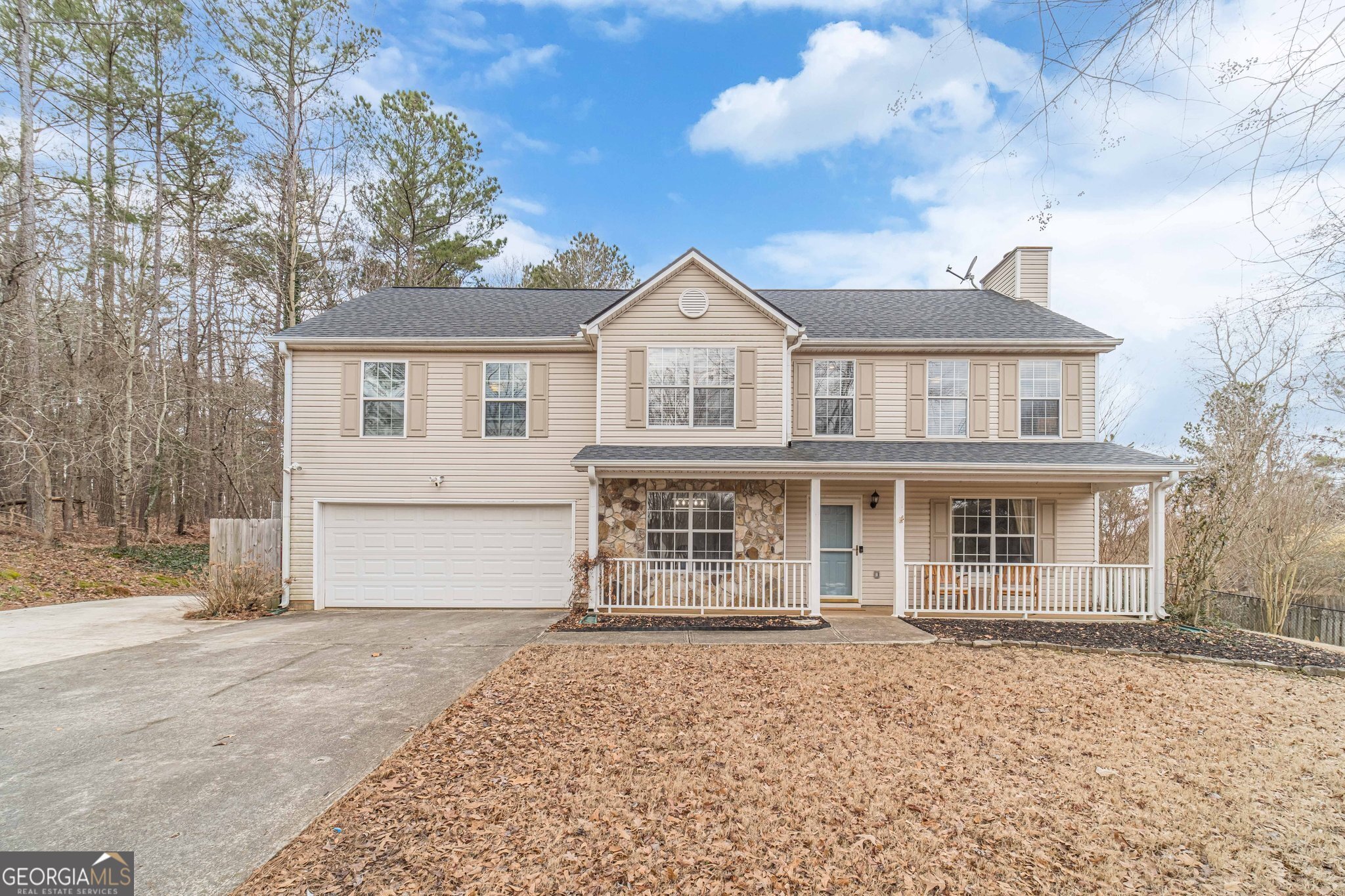 Don't Miss this Updated 5 Bedroom 2.5 Bath For Lease. Home is located in the sought after Youth Elementary and Walnut Grove High School district! The beautiful living room with cozy fireplace opens to the breakfast room & newly updated kitchen. The main floor also includes a separate dining room, laundry, and half bath. Upstairs you will find the Master Bedroom with tray ceiling and ensuite with a walk-in shower and garden tub, as well as 4 additional bedrooms, one of which makes a great office space, an additional full bath, and a great flex/storage space with option to turn it into an upstairs laundry room. Step out into your backyard oasis perfect for entertaining and play, fully fenced with a comfortable covered patio, garden area, and above ground pool with pool deck. You will also find a great workshop/shed in the back ready for storage, tools, and yard equipment. Home has been updated with granite countertops and freshly refaced cabinets in the kitchen, new vanities and flooring in the upstairs bathrooms. Minimum 6 month rental term.