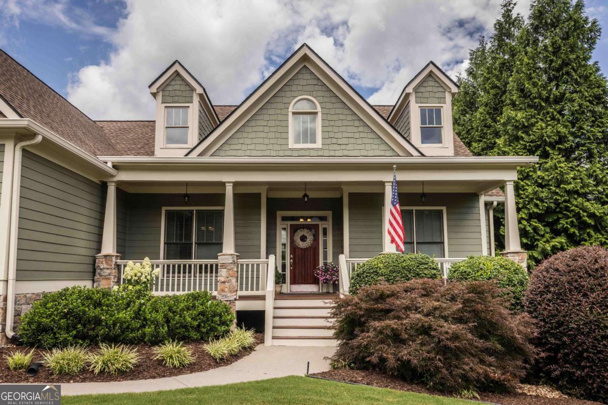 108 Royal Oaks DR