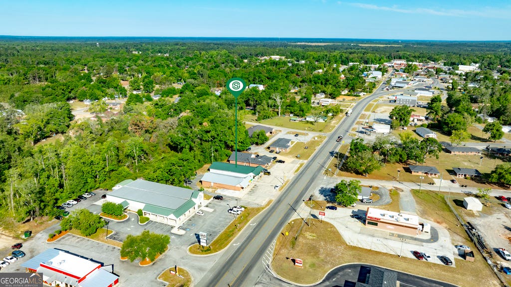 Photo of 208 S Main Street, Reidsville, GA 30453 (MLS # 10795530)