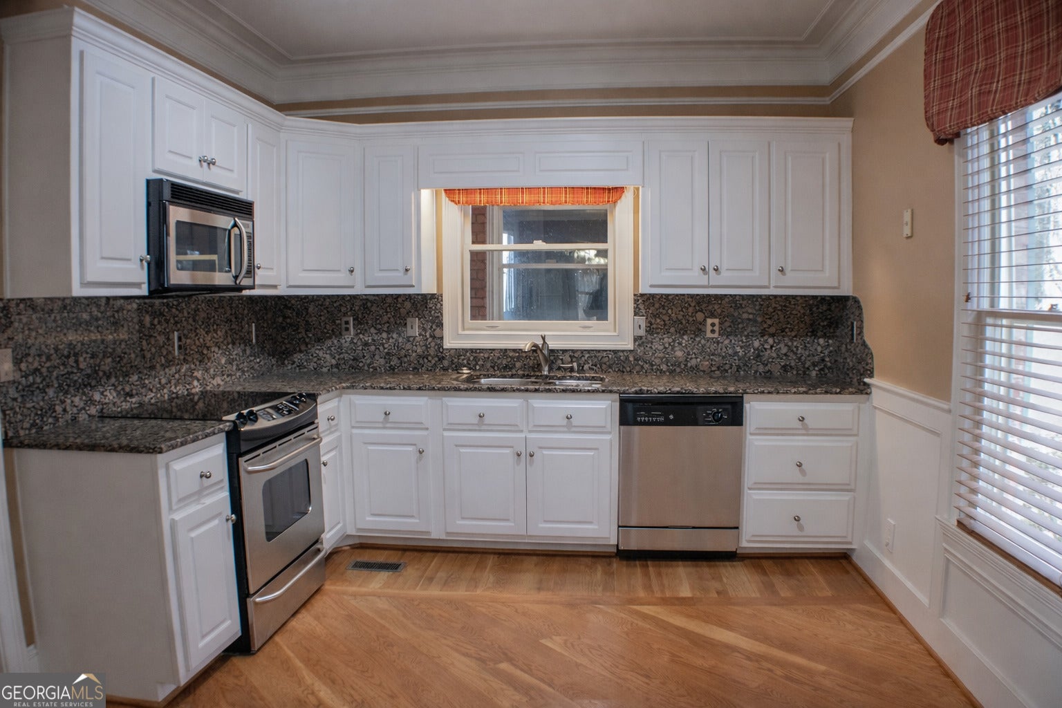 4 Townview RD SE