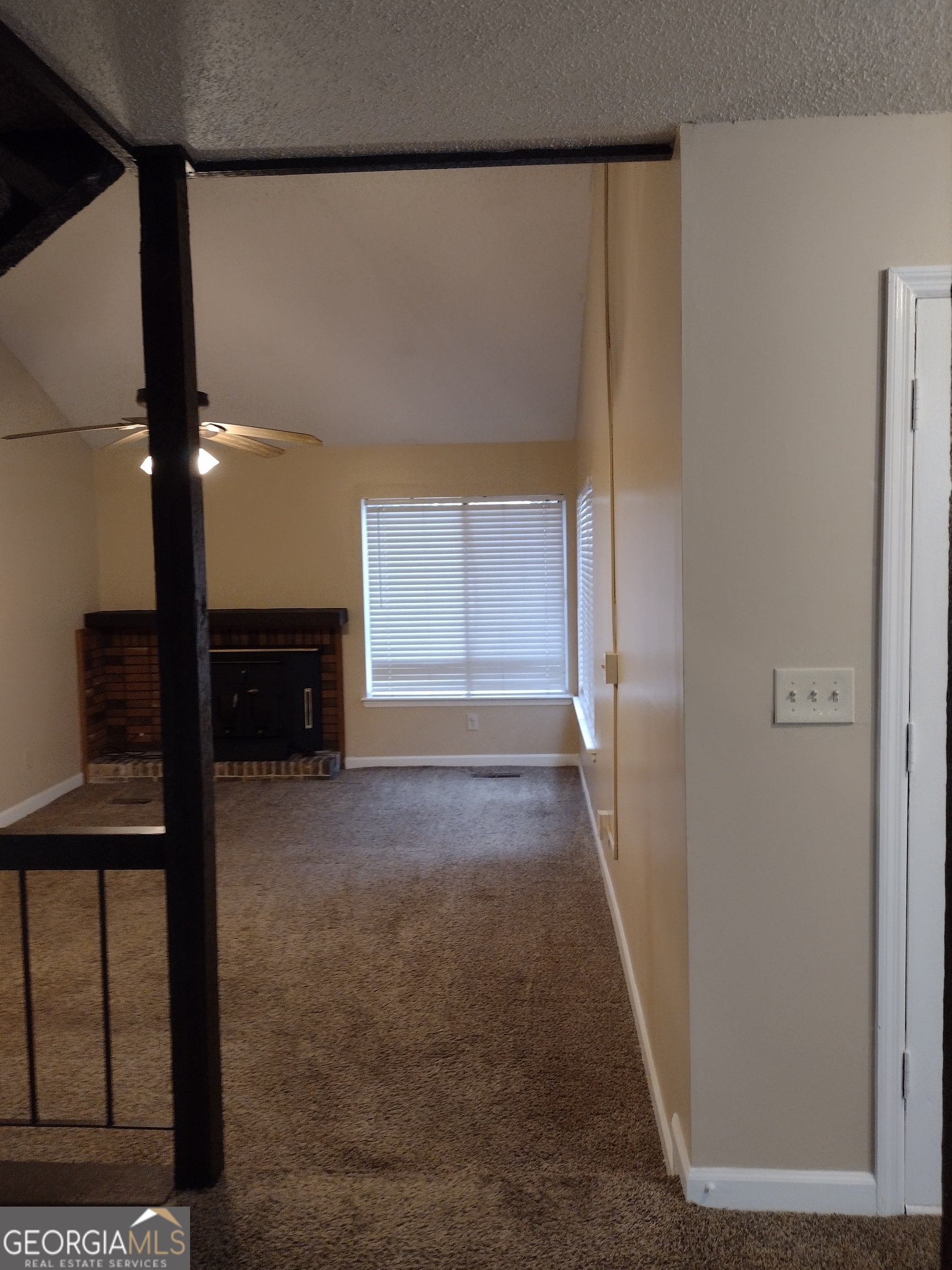valencia hills - Residential