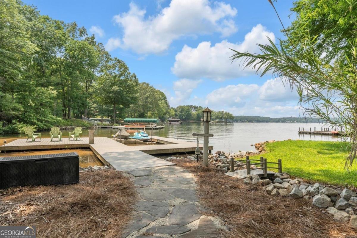 313 E River Bend DR