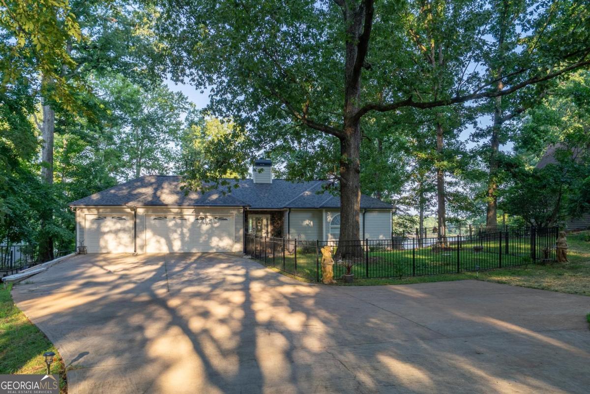 136 Hoot Owl LN