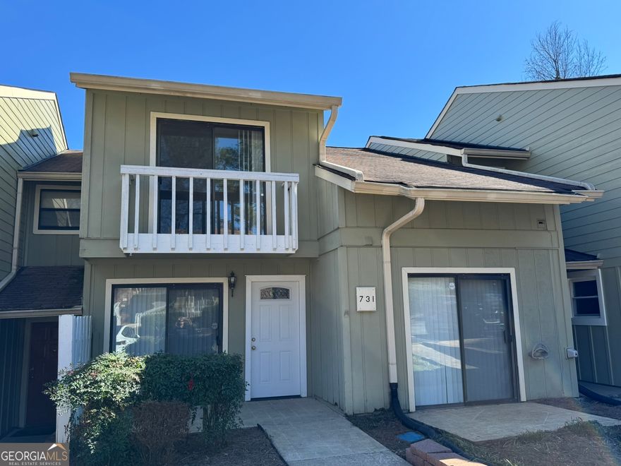 3 bedrooms, 2 baths, 1 half bath, living room, dining room, fireplace, large deck. Room-size storage. 2 designated parking space. All electric. Renovated bathrooms & kitchen. Owner pays Association fee which covers garbage, water, swim & tennis. No pets. Non-smoker. Ready to move-in. Easy access to I-75. ONLY 2 CARS ASSIGNED PER CONDO. Swim & tennis community. Easy access to I-75. Owner/Agent.