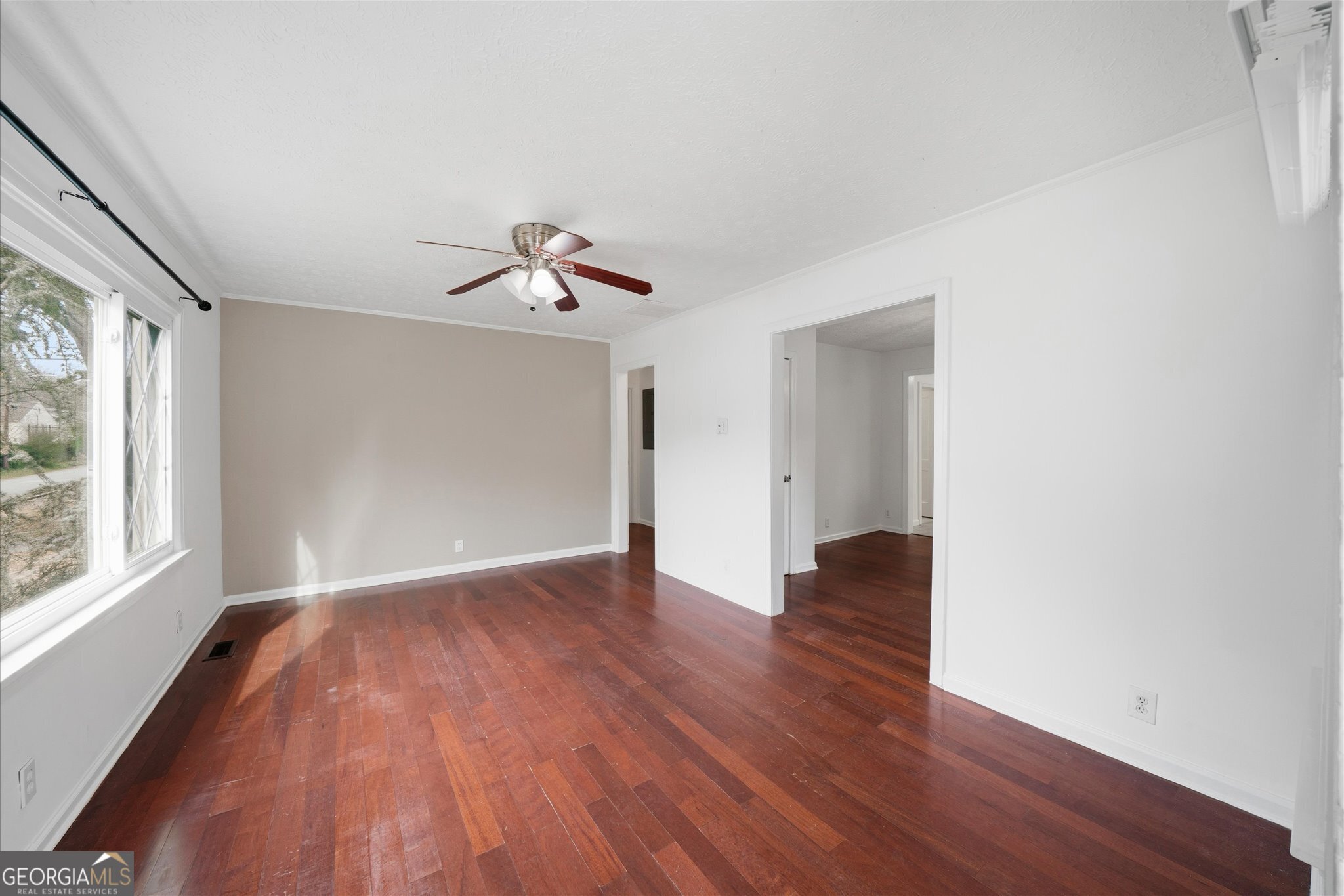 1887 Alexander ST SE