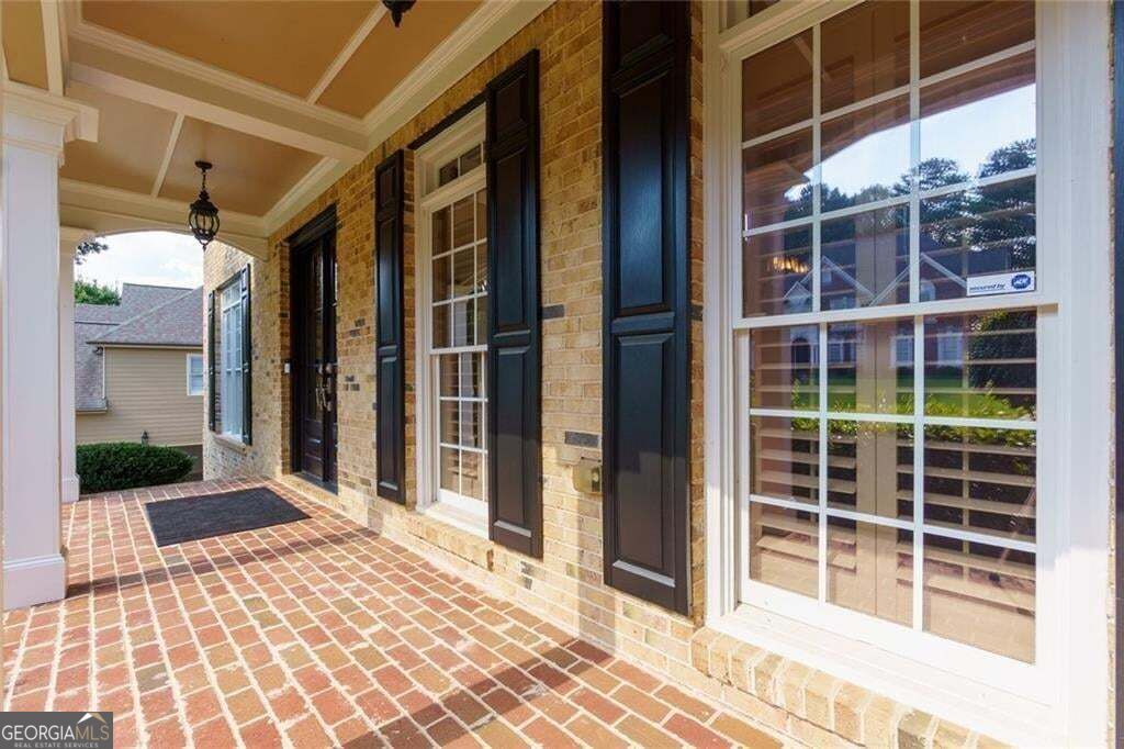 211 Cedar Woods WAY