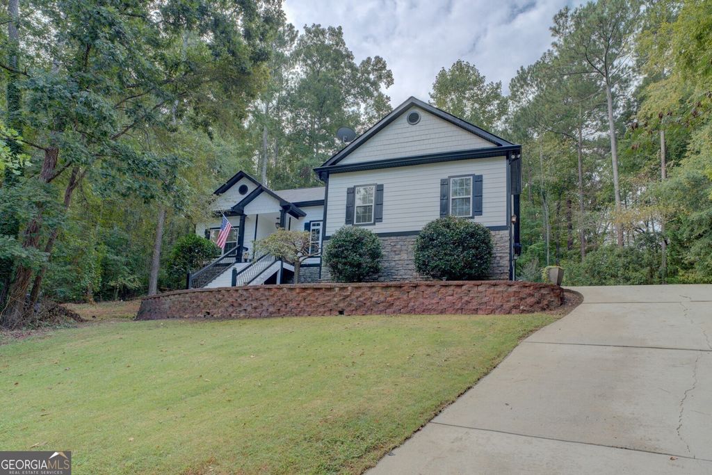 Photo of 716 E Mourning Dove Court, Monticello, GA 31064 (MLS # 10761194)
