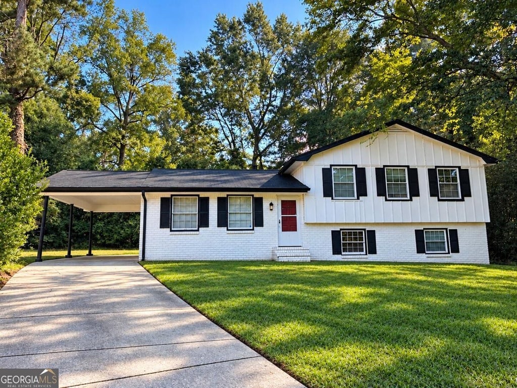 Photo of 8320 S Attica Court, Jonesboro, GA 30238 (MLS # 10871542)