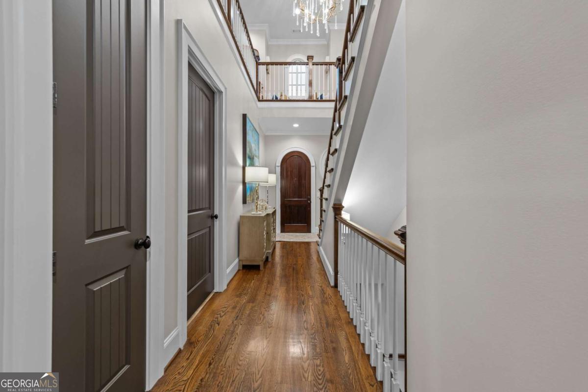 2540 Hillandale CIR