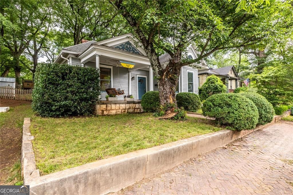 362 Cherokee PL SE