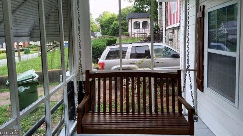 Photo of 684 S Elizabeth Place NW, Atlanta, GA 30318 (MLS # 10822690)