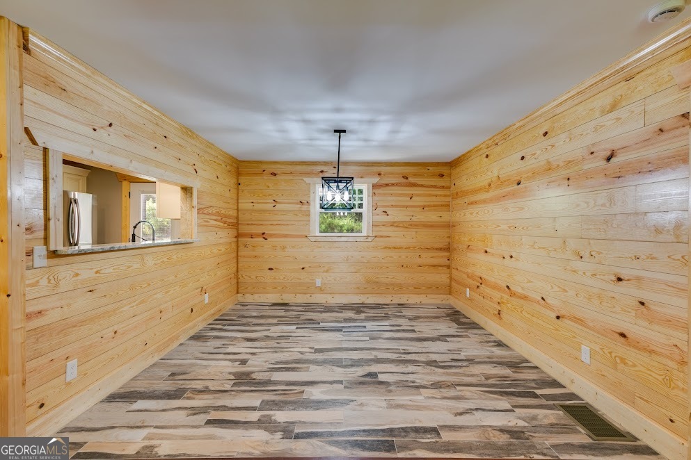 103 Tiffany DR