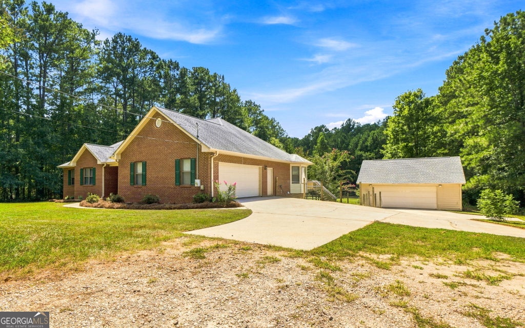 Photo of 2762 Lester Mill Road, Locust Grove, GA 30248 (MLS # 10876302)