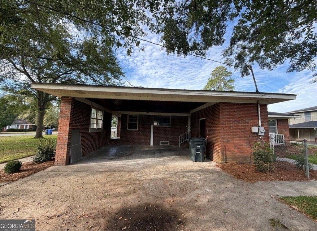Photo of 412 Roberson Street, Dublin, GA 31021 (MLS # 10836825)