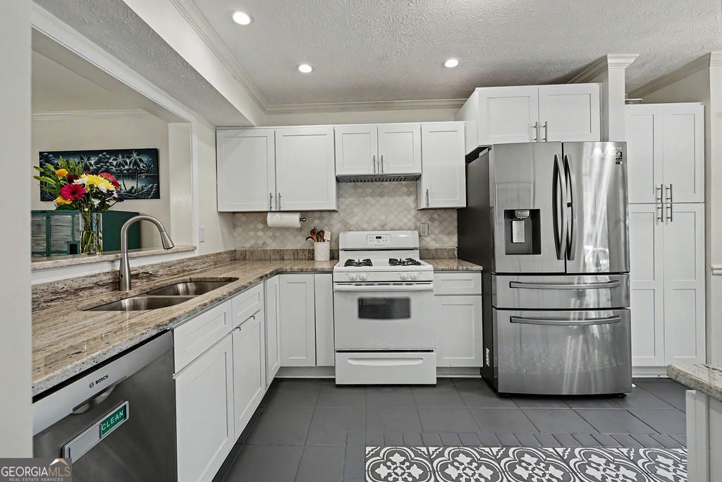 Photo of 1157 Weatherstone Drive NE, Atlanta, GA 30324 (MLS # 10839571)