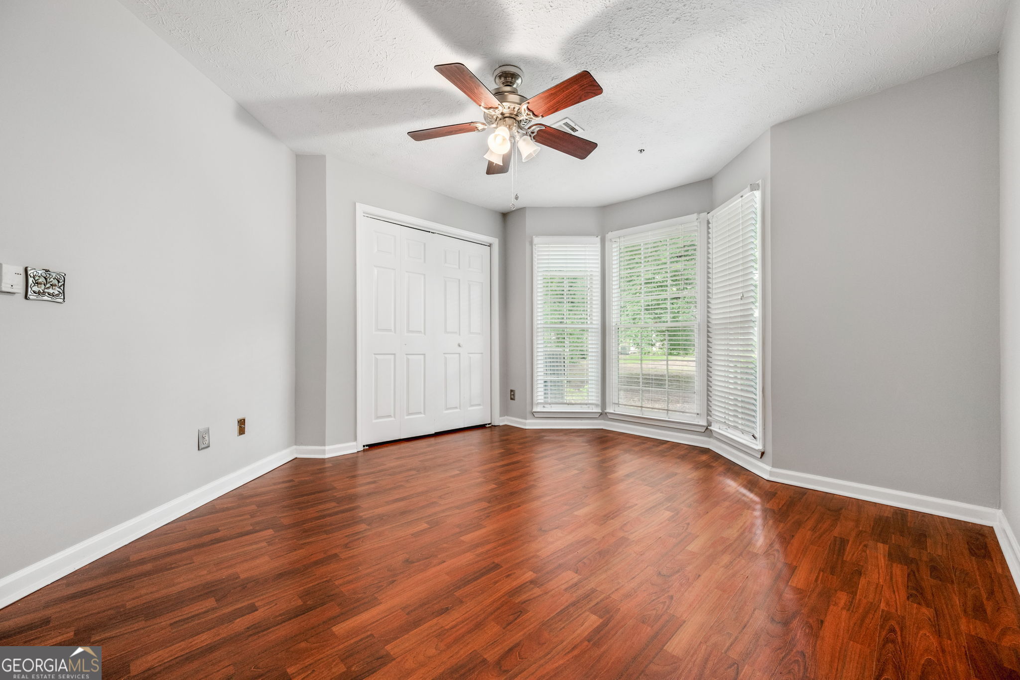 Camden Pond - Residential