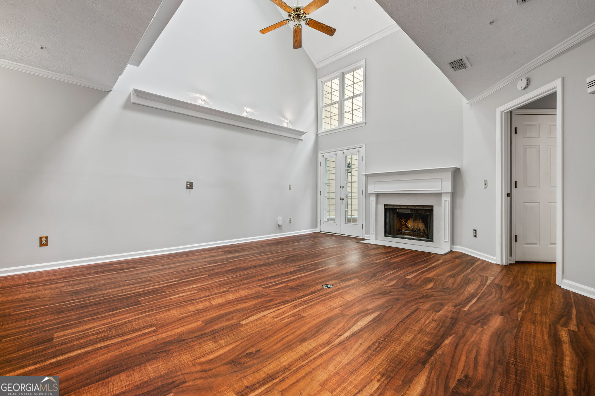 Camden Pond - Residential