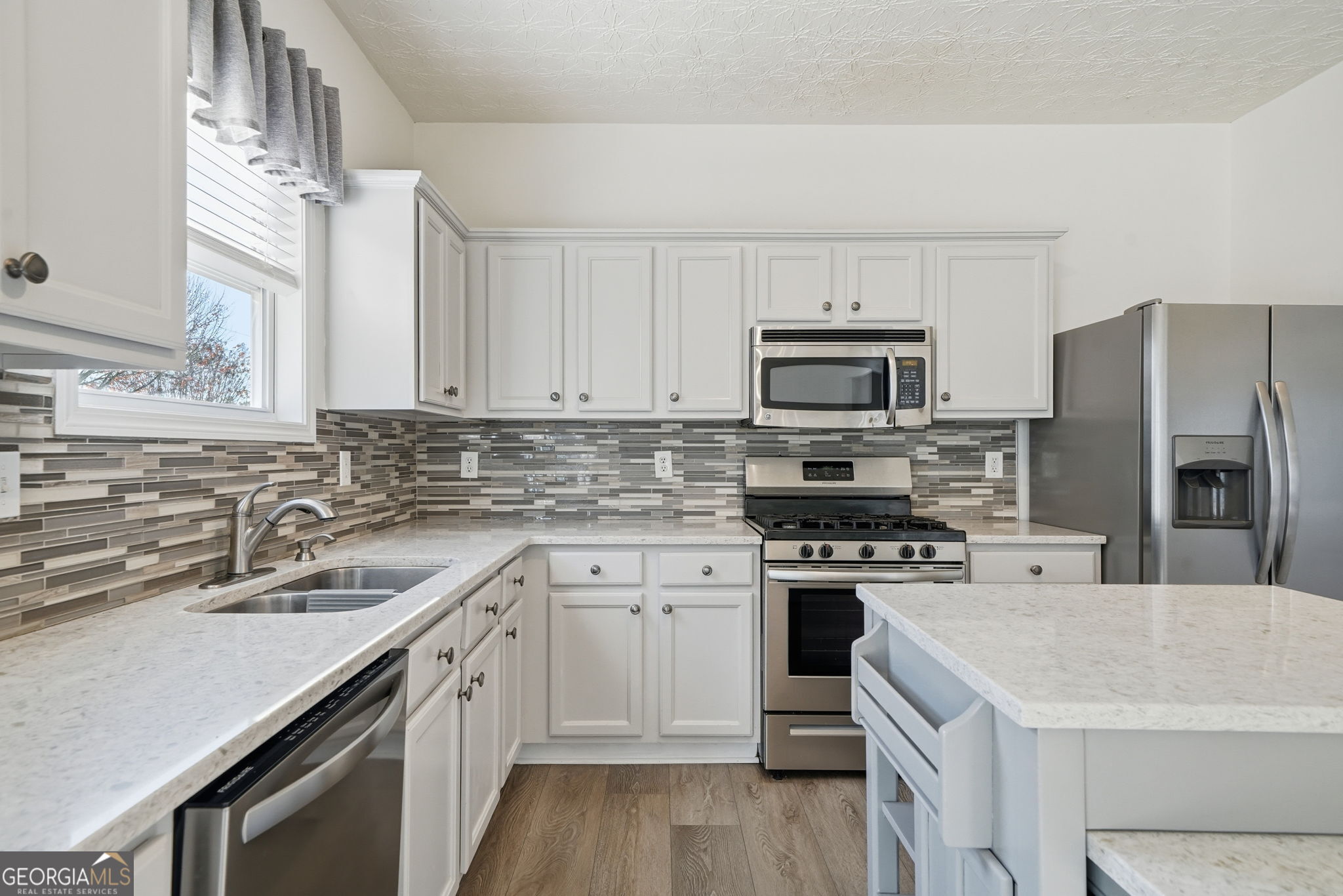 CREEKSIDE AT PROMINENCE - Residential