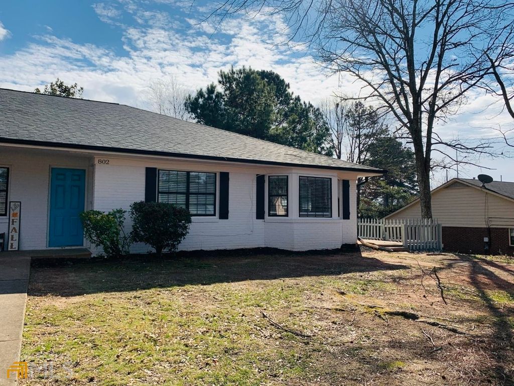 Photo of 802 Bedford Bay Trail, Lawrenceville, GA 30046 (MLS # 10717406)