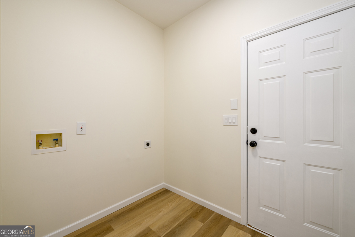 Lawrenceville, Georgia 30044, United States, 4 Bedrooms Bedrooms, ,2 BathroomsBathrooms,Residential,Active,189718