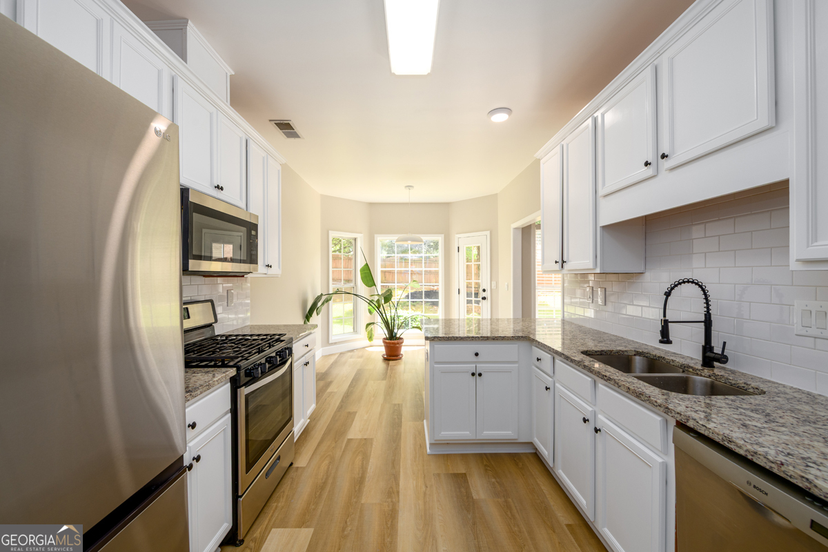 Lawrenceville, Georgia 30044, United States, 4 Bedrooms Bedrooms, ,2 BathroomsBathrooms,Residential,Active,189718