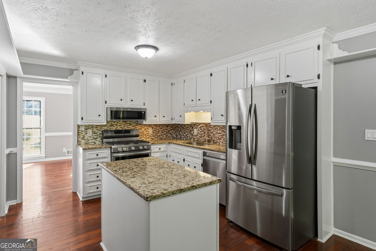 3331 Channing CT