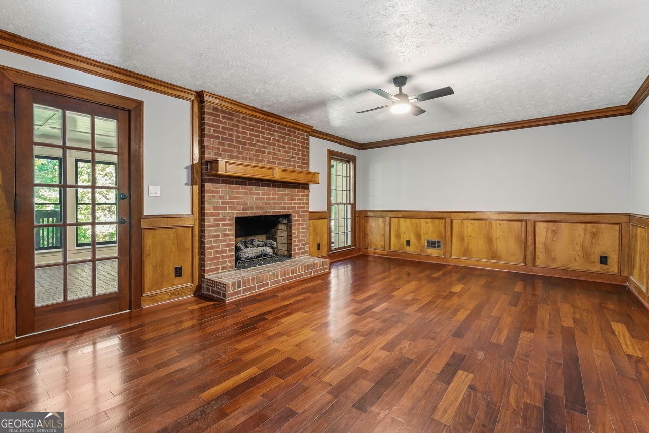 3331 Channing CT