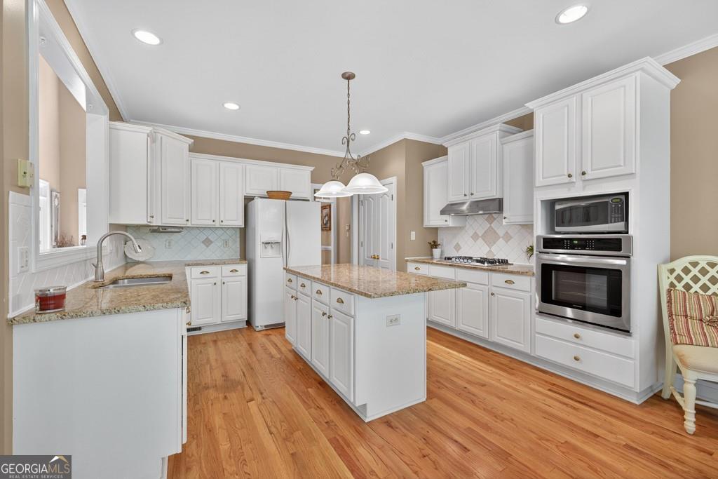 994 Fairview Club CIR