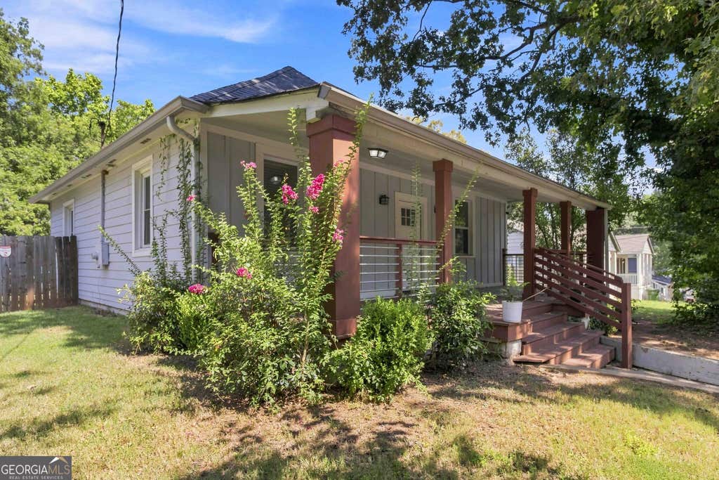 Photo of 366 Sawtell Avenue SE, Atlanta, GA 30315 (MLS # 10833266)