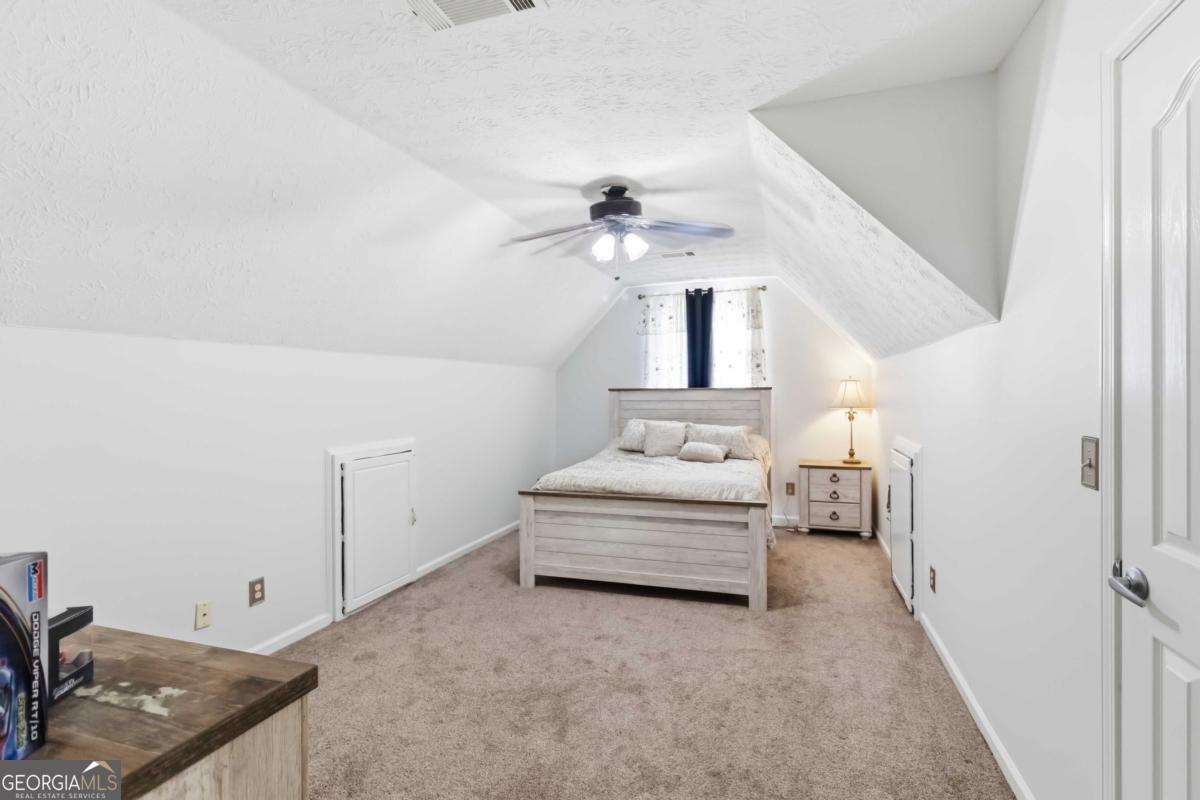 874 Georgian Point DR