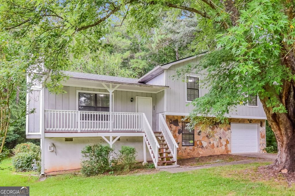 Photo of 2187 Chestnut Bend, Lithia Springs, GA 30122 (MLS # 10701926)