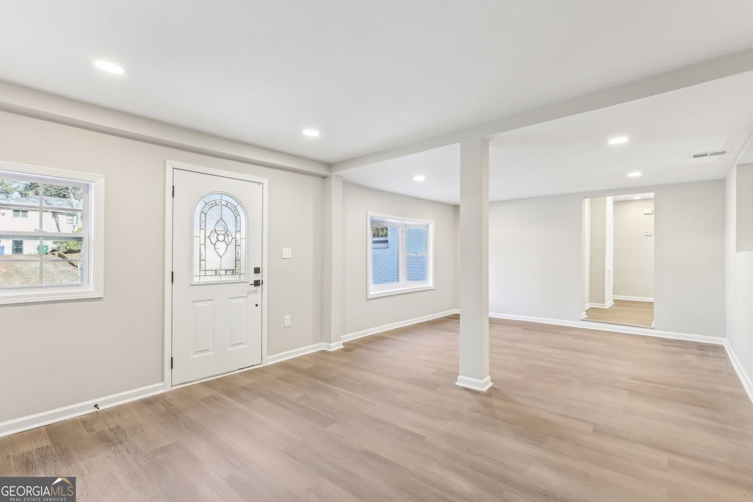 2907 Monterey DR