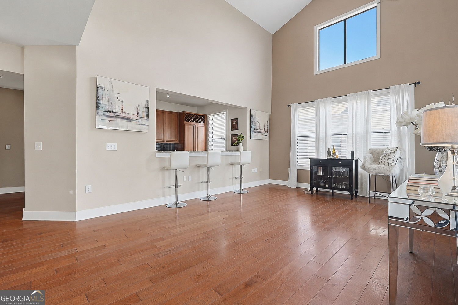 799 Hammond DR 402