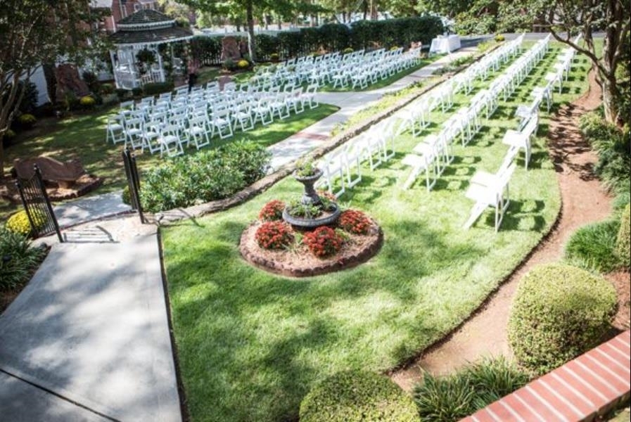 Victoria Belle Mansion & Vintage White Barn - Commercial Sale
