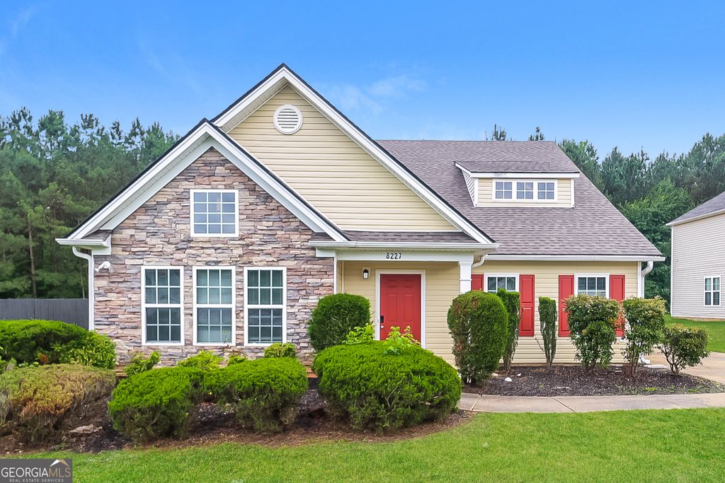 Photo of 8227 Milam Loop, Fairburn, GA 30213 (MLS # 10662255)