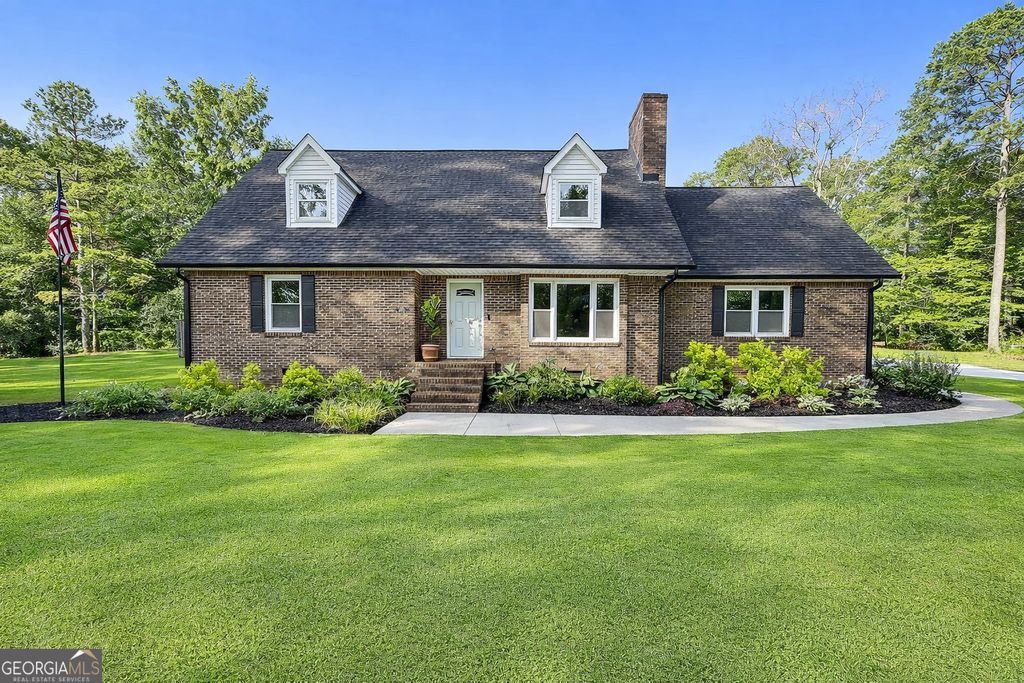 Photo of 1501 E Main Street, Hogansville, GA 30230 (MLS # 10710808)