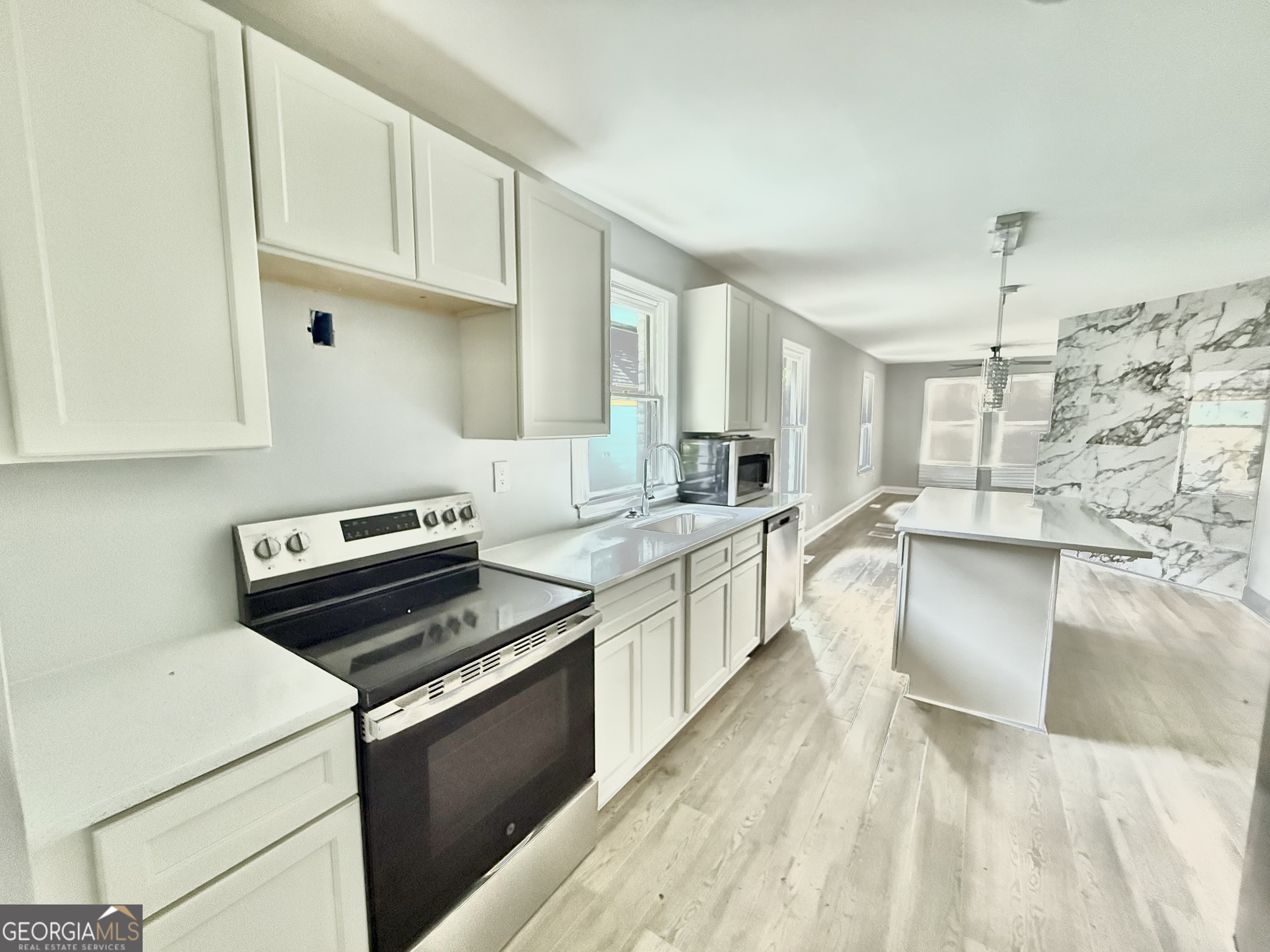 554 Lawton ST SW