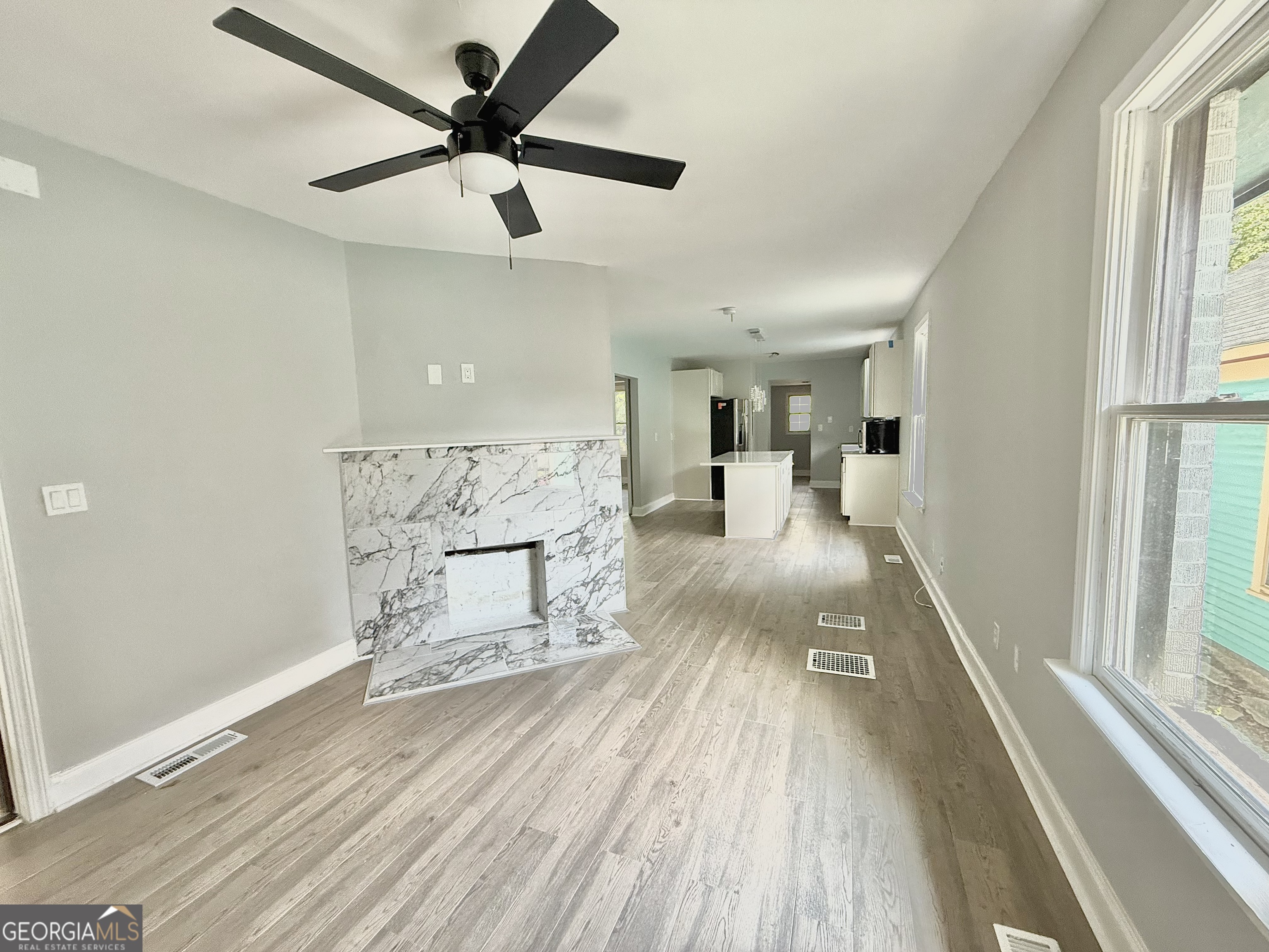 554 Lawton ST SW