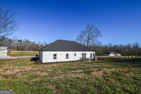 A home in Mount Airy