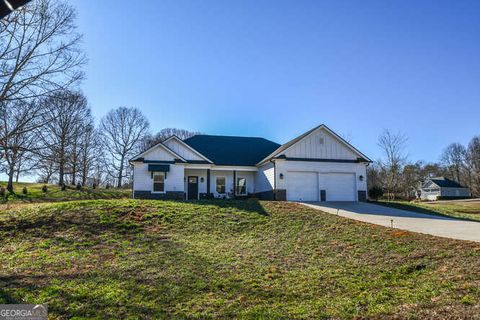 A home in Mount Airy