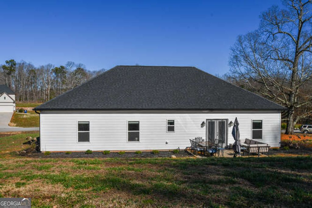 listing image 44