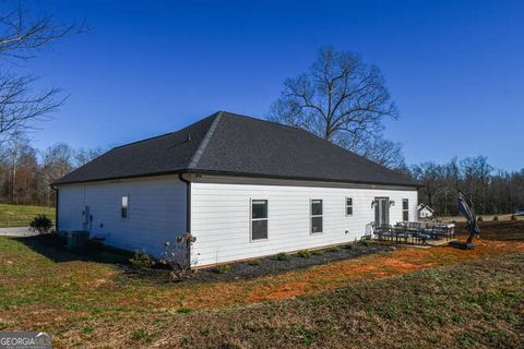 A home in Mount Airy