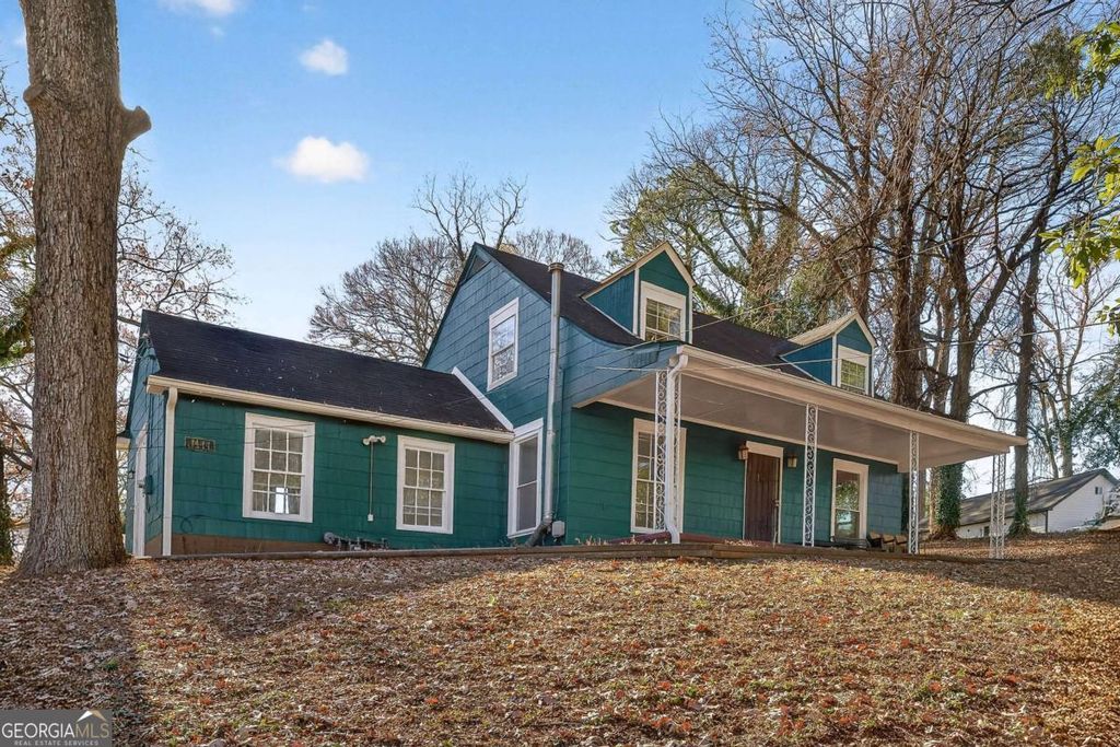 Photo of 1444 Norman Berry Drive, Atlanta, GA 30344 (MLS # 10660767)